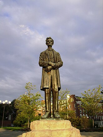Statue of Abraham Lincoln